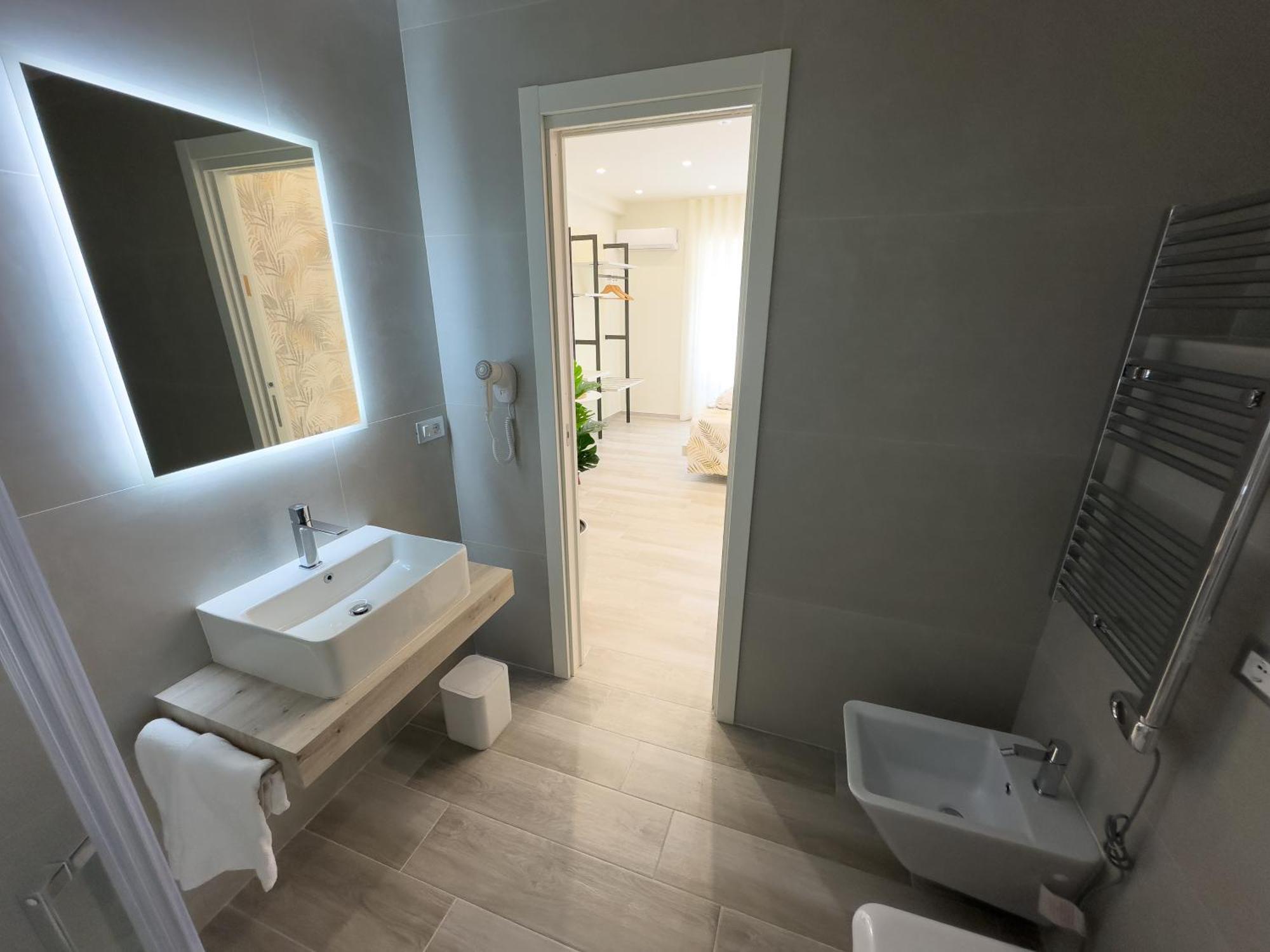 Al Civico3 Home & Suites 살레르노 외부 사진
