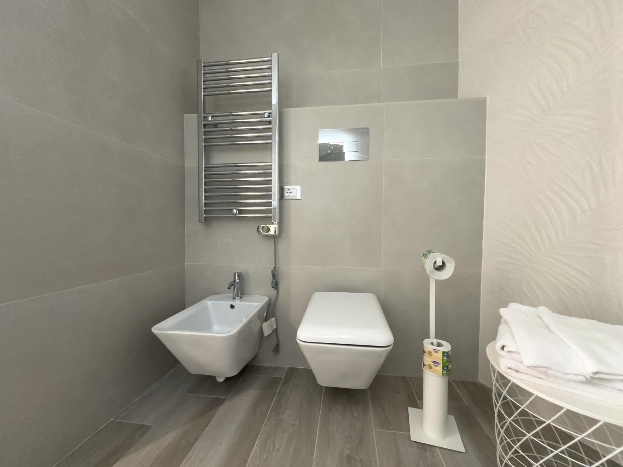 Al Civico3 Home & Suites 살레르노 외부 사진